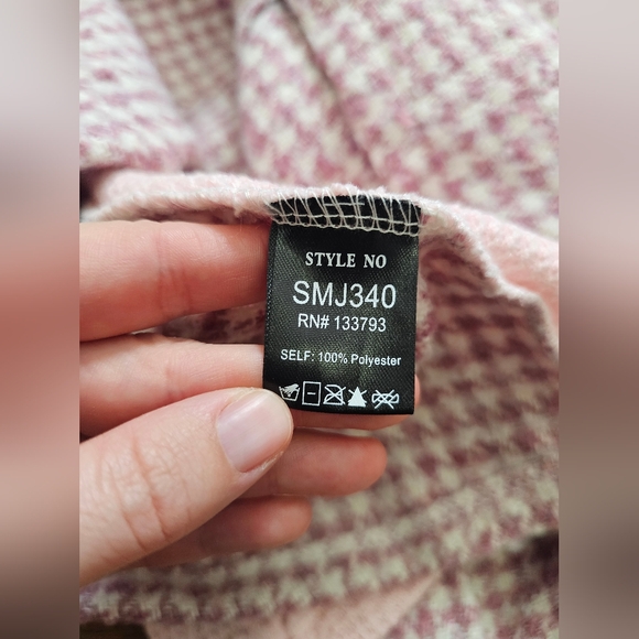 POL Patchwork Sweater Shacket - Pink Cable Knit - Size Medium - Picture 8 of 8